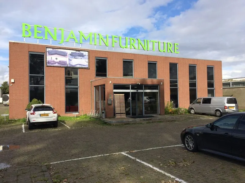 3D gevelletters bij Benjamin Furniture
