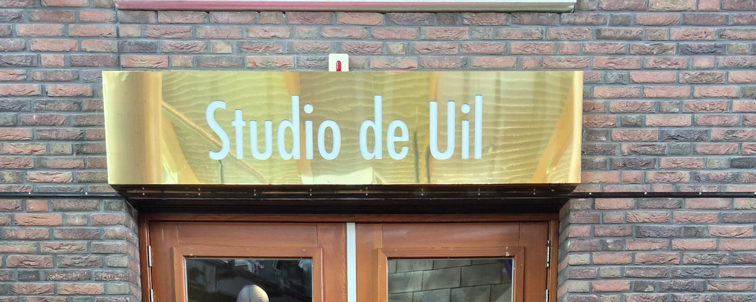 Studio de Uil, Gevelreclame · gevelborden, Alfa Reclame Rotterdam